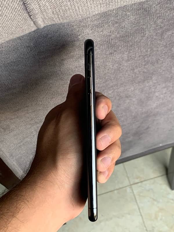 iPhone 11 Pro Max 64gb 2