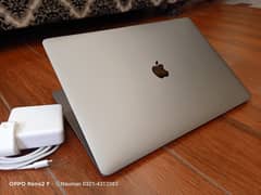 MacBook Pro2019,Core i9,15"Disply,32GB RAM,512GB SSD,4GB AMD Radeon 0