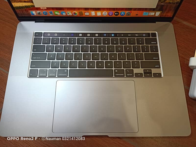 MacBook Pro2019,Core i7,16GB RAM,512GB SSD,16"Disply,4GB AMD Radeon 2