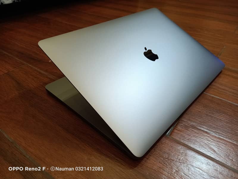 MacBook Pro2019,Core i7,16GB RAM,512GB SSD,16"Disply,4GB AMD Radeon 4