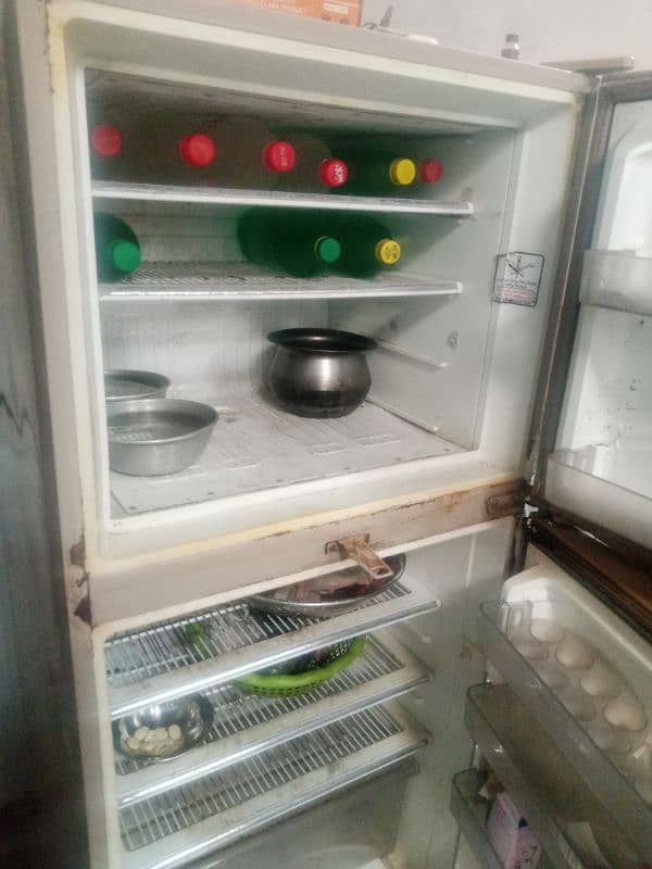 fridge for sell 3