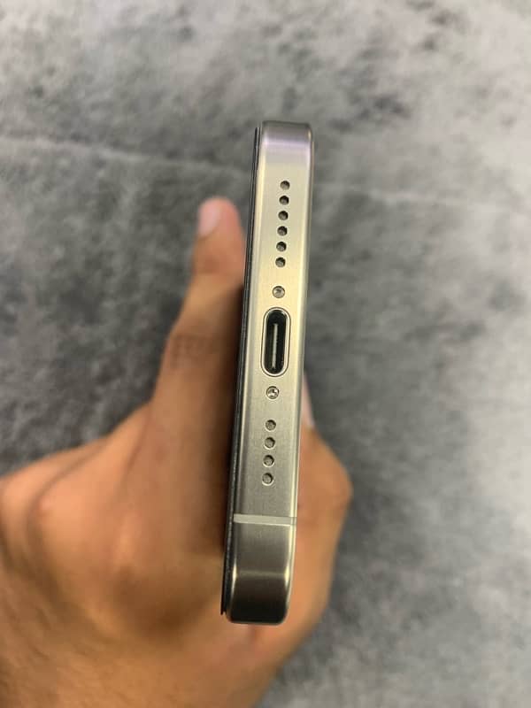 Natural Titanium Iphone 15 Pro Max Jv (265GB) (98% Health) 4