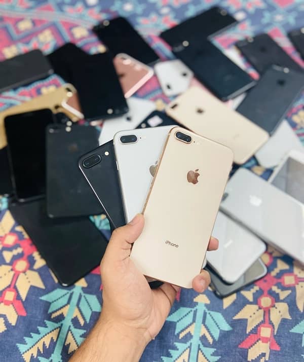 Iphone 5,5s,6,6s,7,7Plus,8,8Plus Quantity Available At wholeSale Rates 5