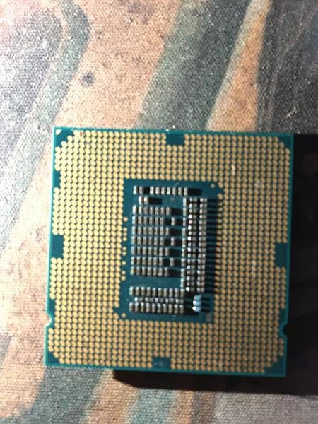 Xeon 1225 v2 Processor & I3 3240 1