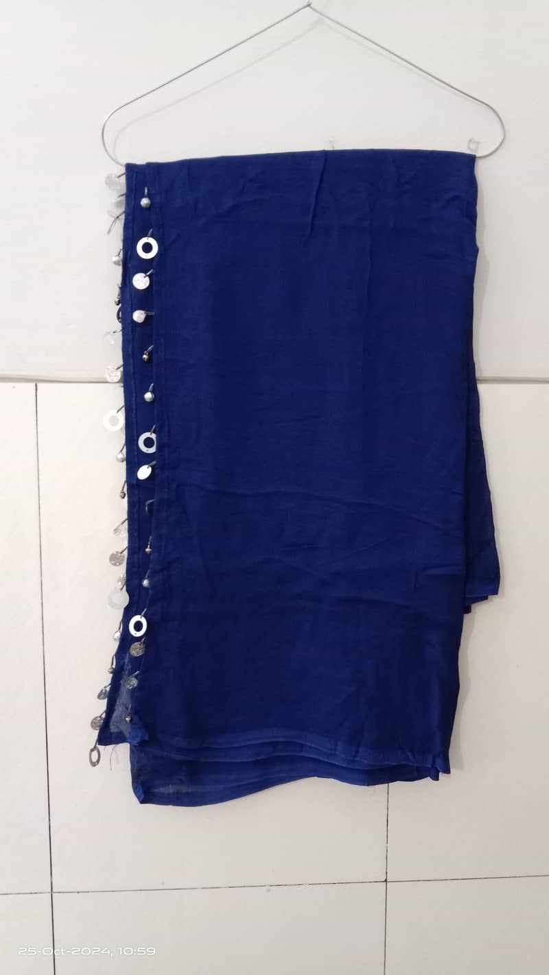 Pre loved beautiful blue coloured dress 1