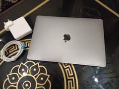 MacBook