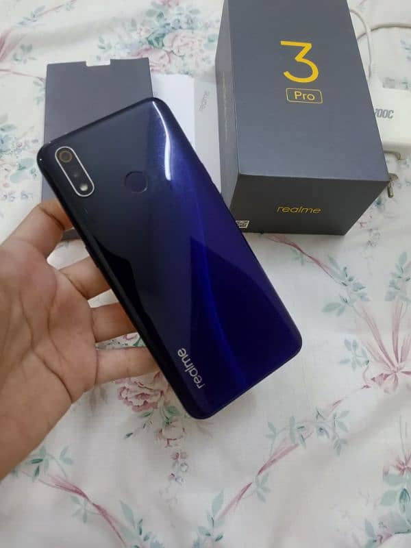 realme 3 pro 6/128 1