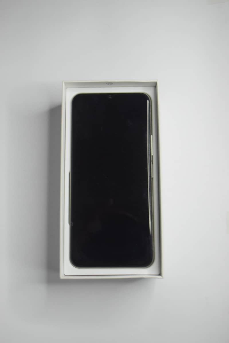 VIVO Y33T ( BOX + CHARGER ) 5