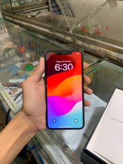 iphone 11 pro max 64GB urgent for sale