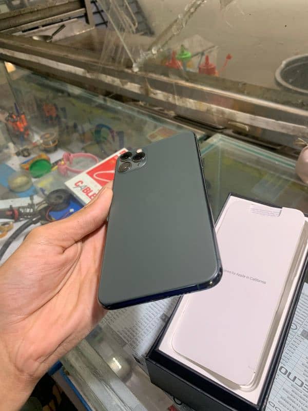 iphone 11 pro max 64GB urgent for sale 1