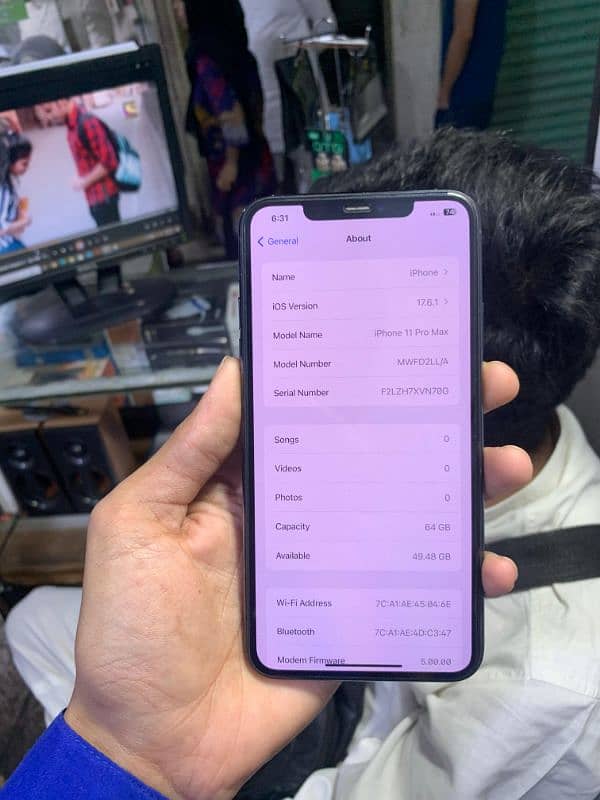 iphone 11 pro max 64GB urgent for sale 7