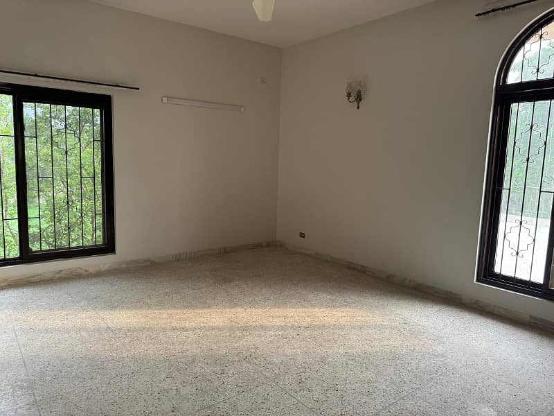 2 Kanal Full Basement Corner House for sale in DHA Phase 3 Block Z 18