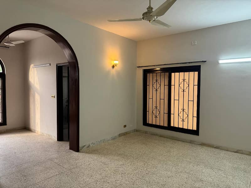 2 Kanal Full Basement Corner House for sale in DHA Phase 3 Block Z 27