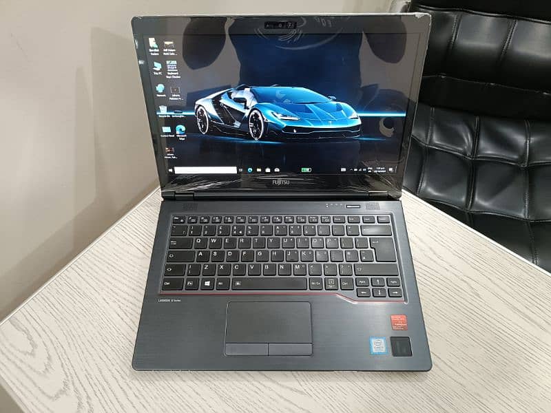 Fujitsu Lifebook U748 core i7 8th gen quadcore 14 inch 1080p ips 1