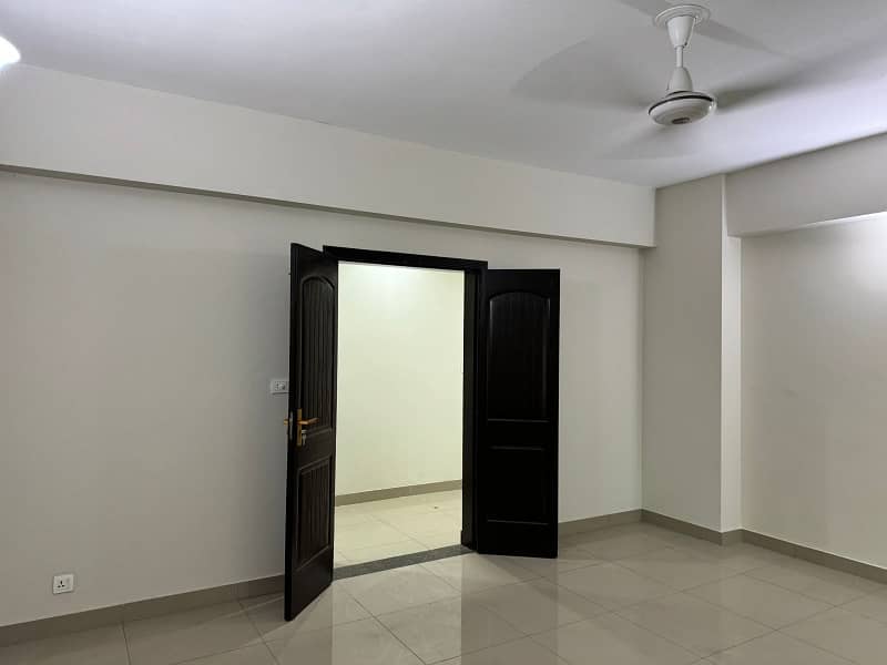 3 Bed Apartment For Sale In Askari 10 Lahore 26