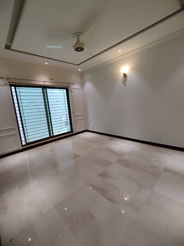 10 Marla Renovated House For Sale In DHA Phase 3 Block Z 8