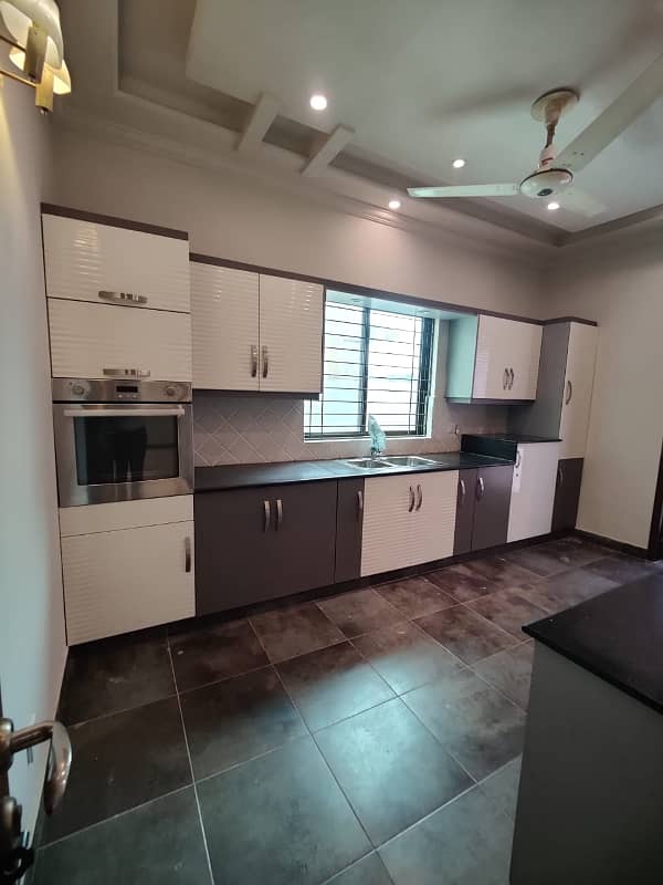 10 Marla Renovated House For Sale In DHA Phase 3 Block Z 9