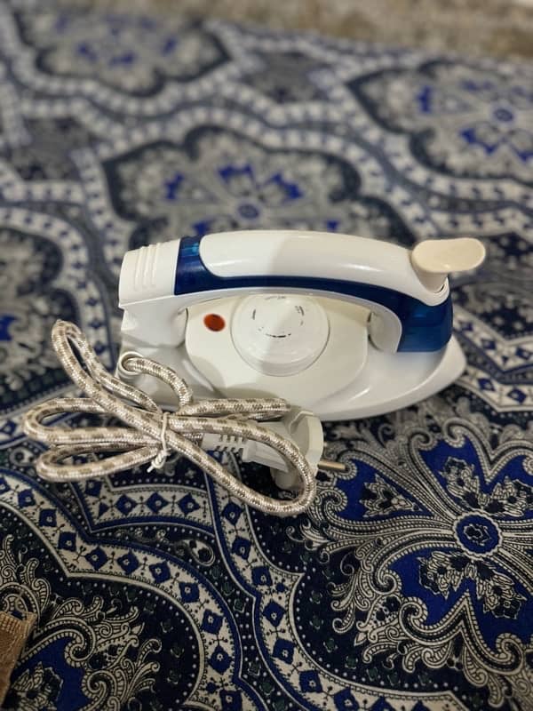 Brand New Travel Iron for sale 3