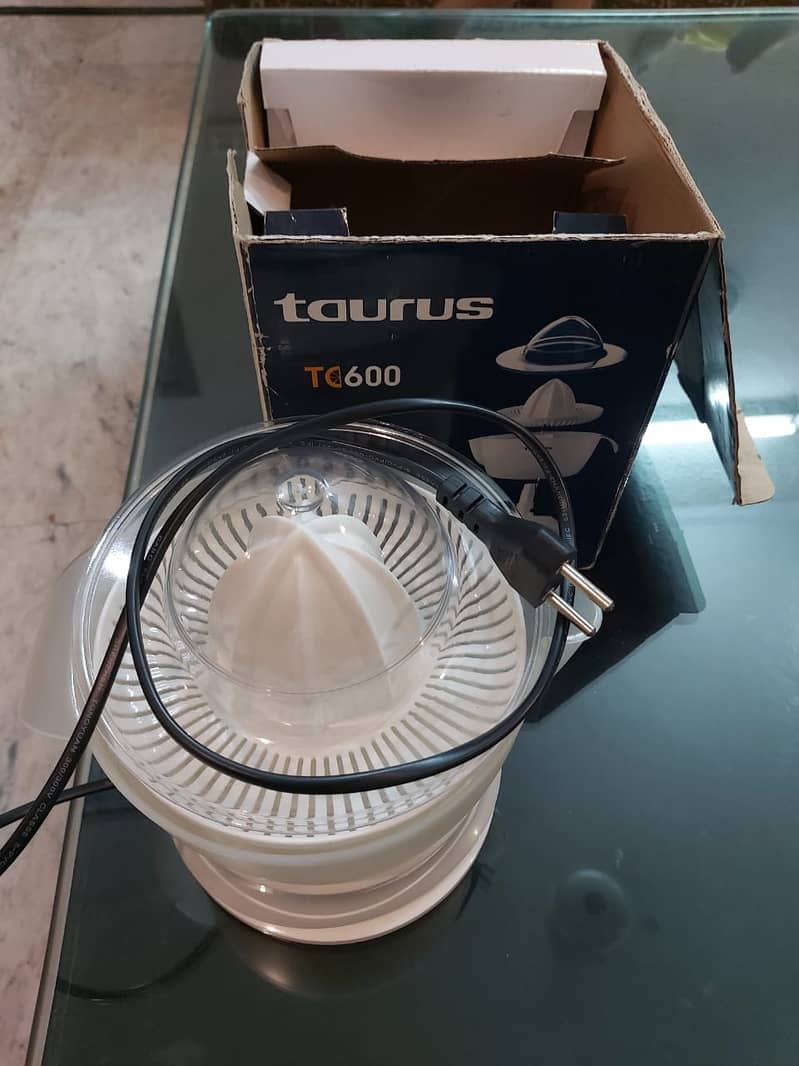 Taurus TC600 Citrus Juicer 5