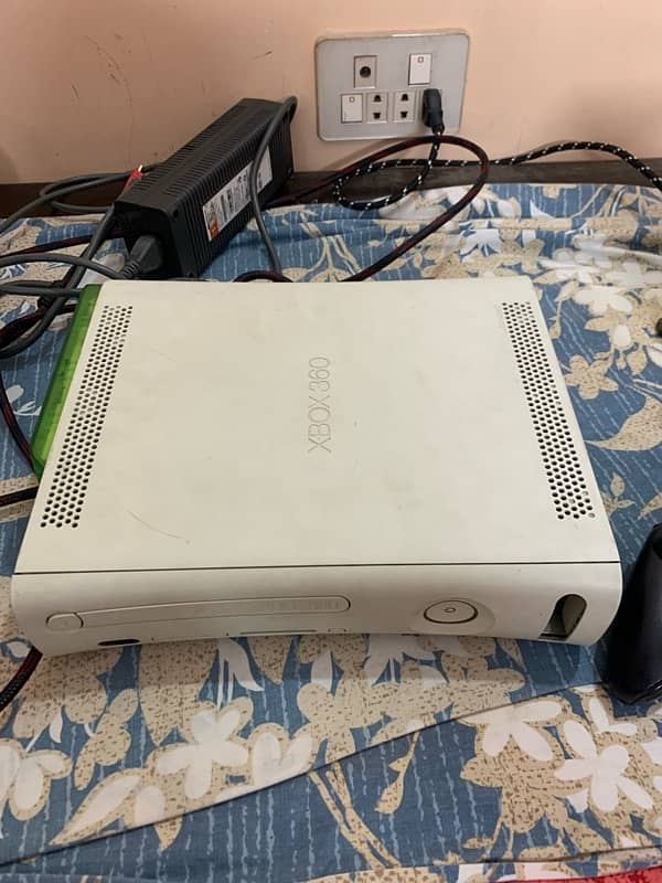 xbox 360 jailbreak with controllers many games installed 1