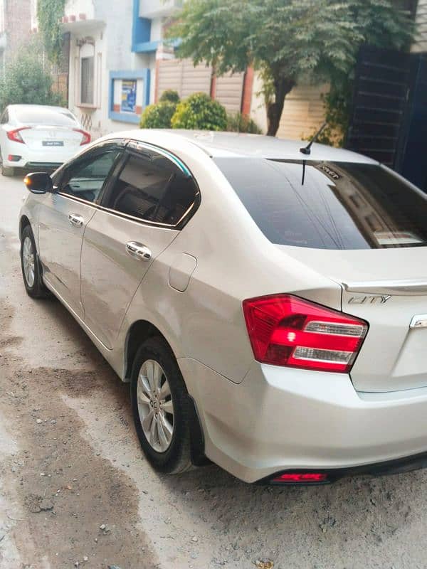 Honda City Aspire 2016 3