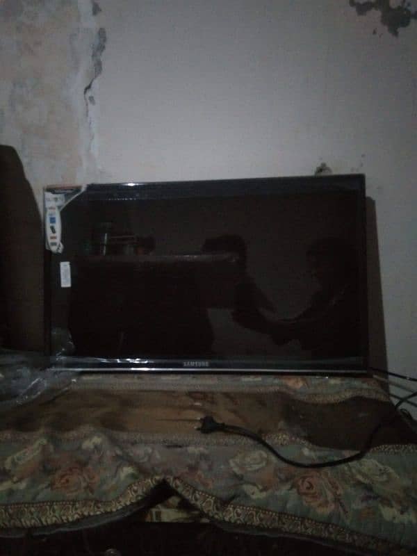 Samsung New LCD For sale 1