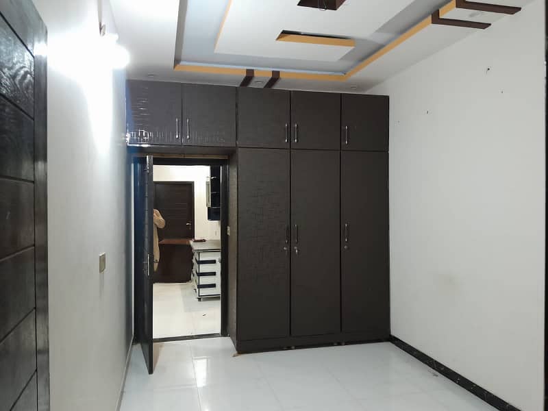 3 bed drawing dining 2nd floor portion for rent nazimabad 3 4