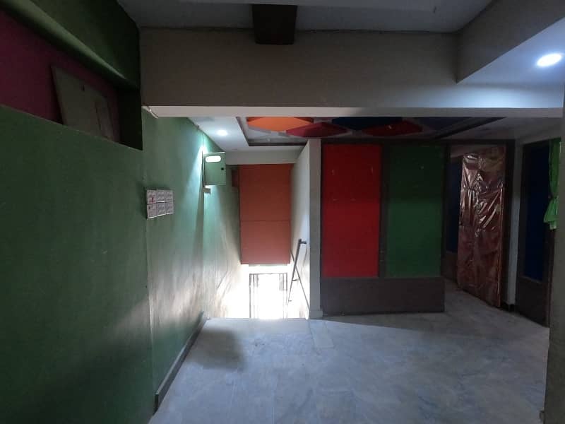 Corner 3000 Square Feet Office In Karachi Is Available For rent 10