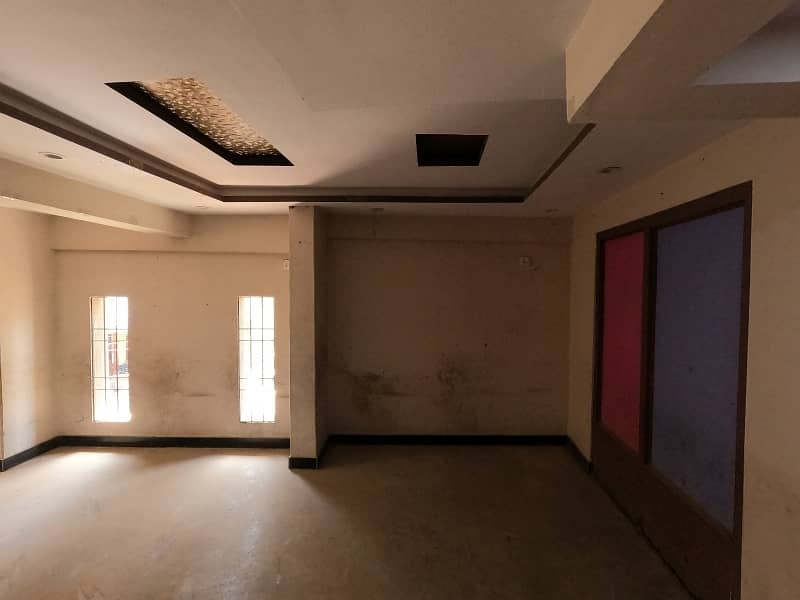 Corner 3000 Square Feet Office In Karachi Is Available For rent 13