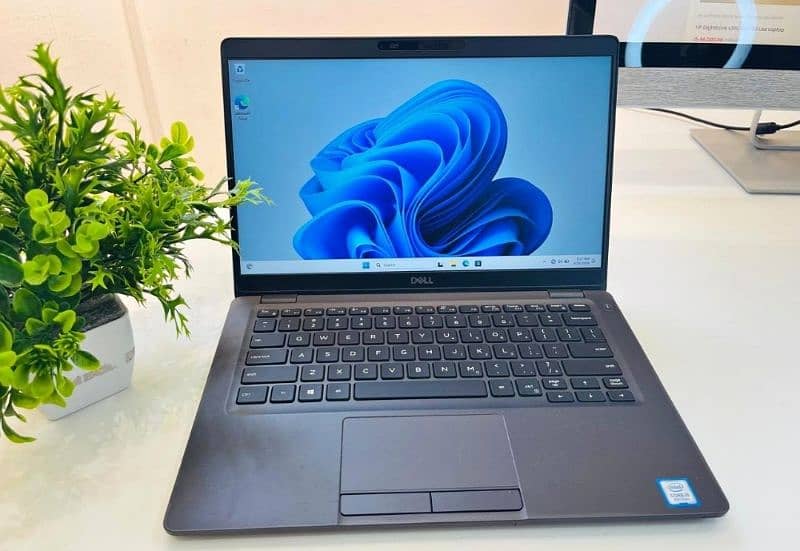 Dell latitude 5300 core i5 8th generation 4