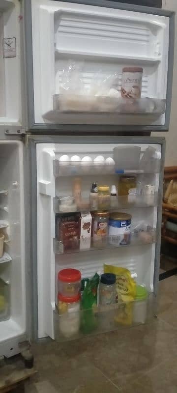 Dawlance Fridge with choki 2