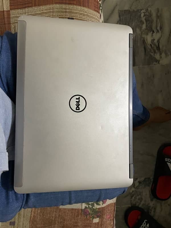 Dell Latitude e6440 laptop 1