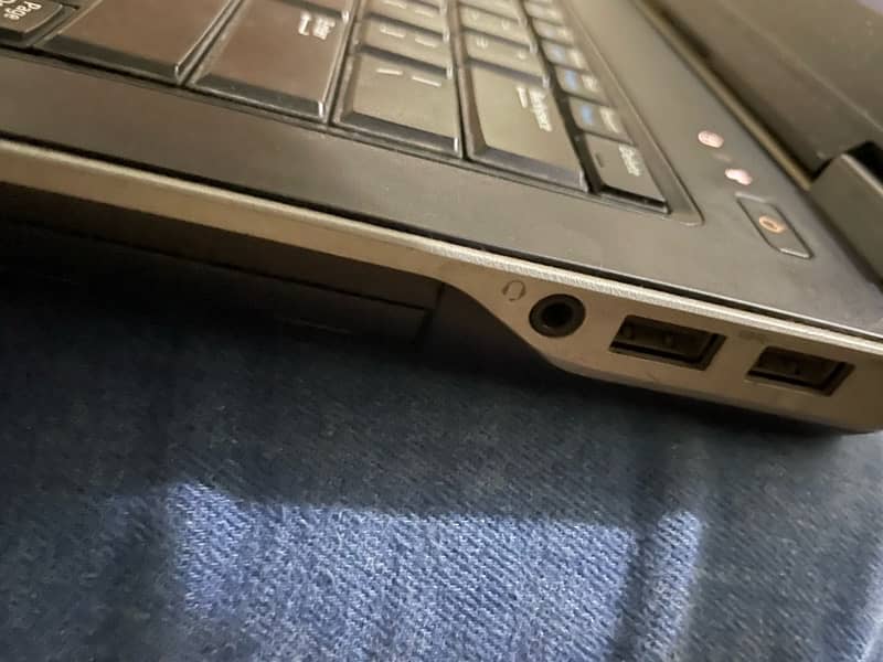 Dell Latitude e6440 laptop 2