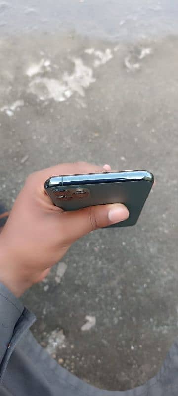 iphone 11 pro max 64 gb 3