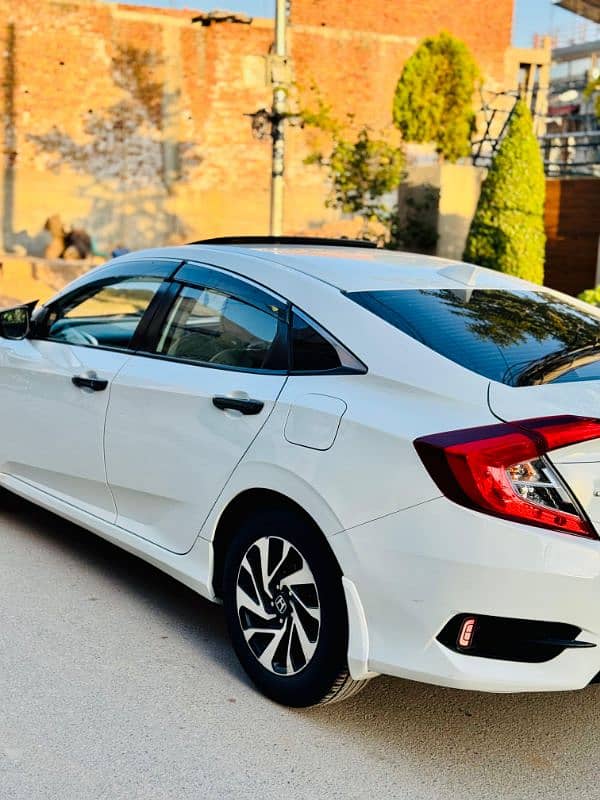 Honda Civic Oriel 2017 5