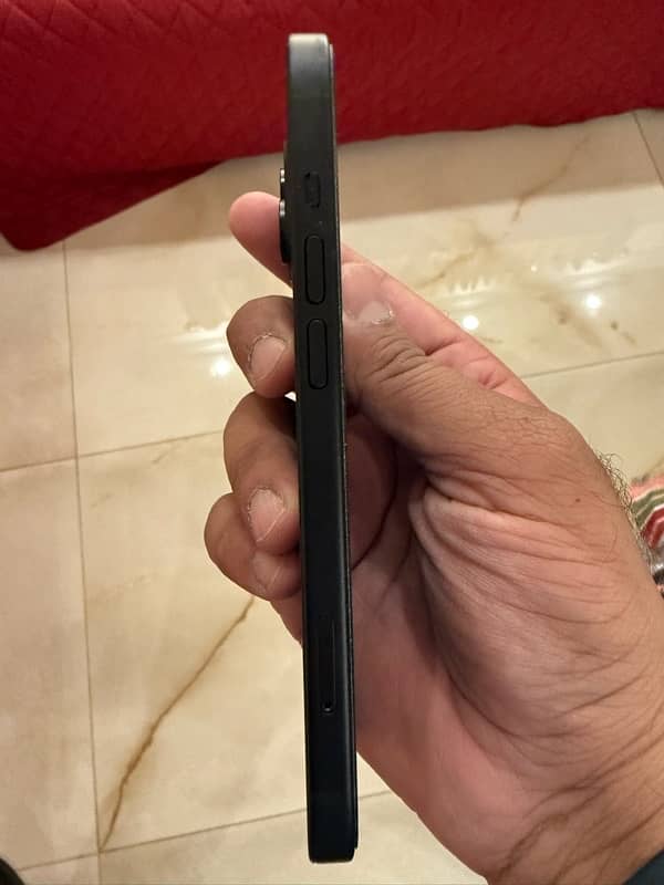 Apple IPhone 15 128 GB Black PTA Battery 96% 3