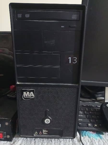 computer gaming PC 0