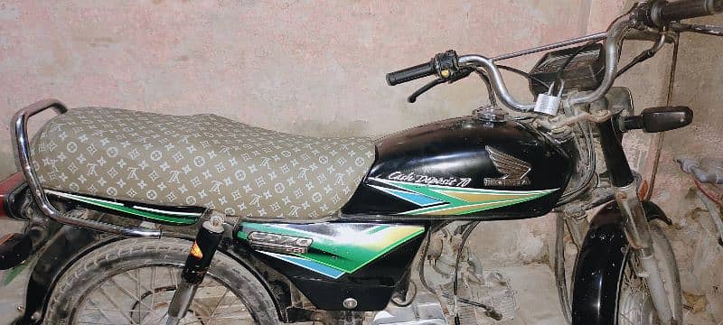 Honda cd 70 cash deposit 1