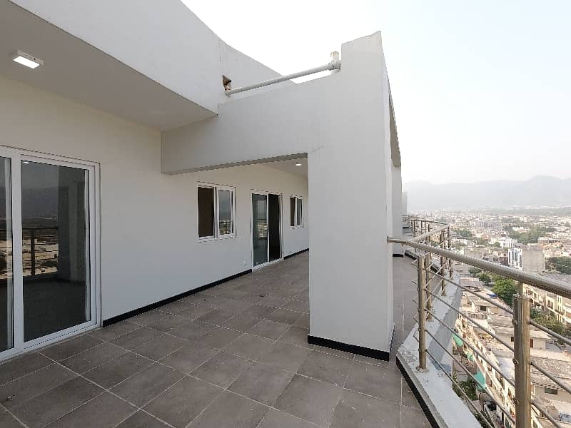 Brand New Penthouse Available For Sale In Capital Residencia 21