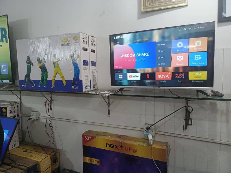 32 InCh - Samsung Led Tv 4k UHD box pack 03227191508 2