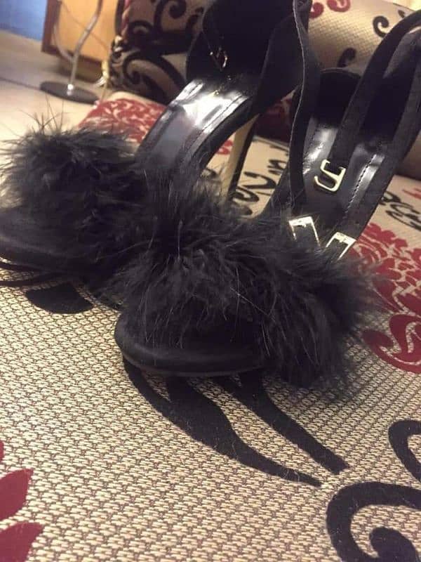 New imported fur heels 1