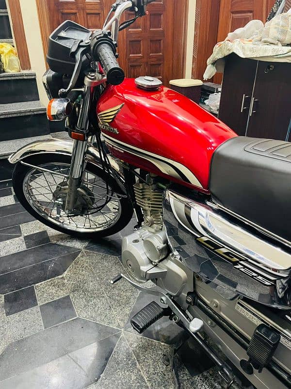 Honda CG125 SE 2019 model. 1