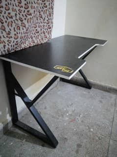 computer table