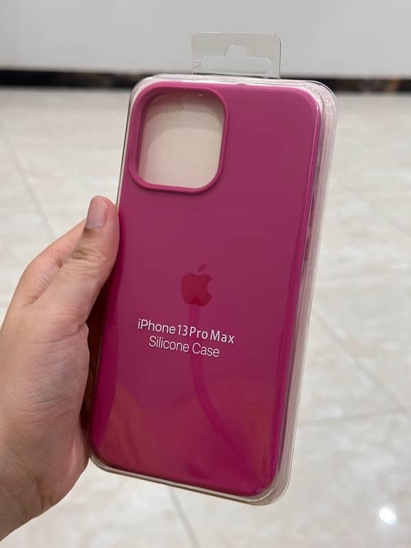 IPHONE 13 PRO MAX COVERS FOR FEMALES 5