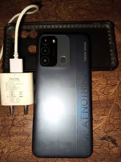 Tecno Spark 8c  4+64gb official PTA approved 0