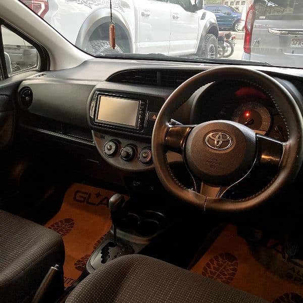 Toyota Vitz 2018 5