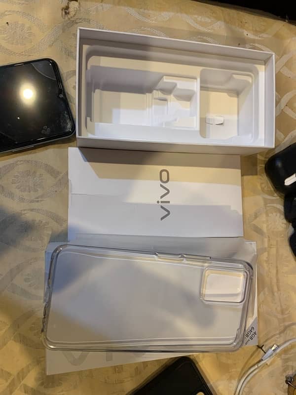 Vivo y21 box 13