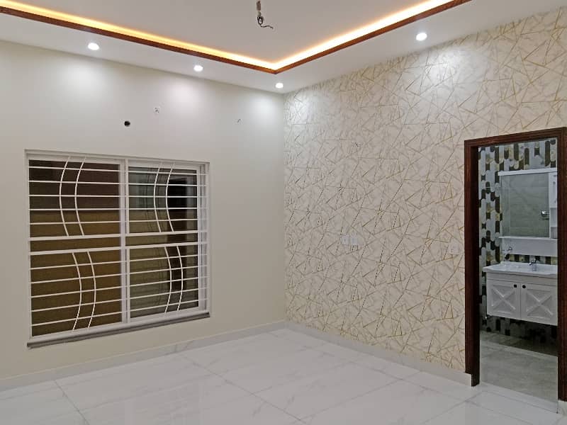 10 Marla Brand New Dubble storey house available for sale in IEP tow Lahore 8