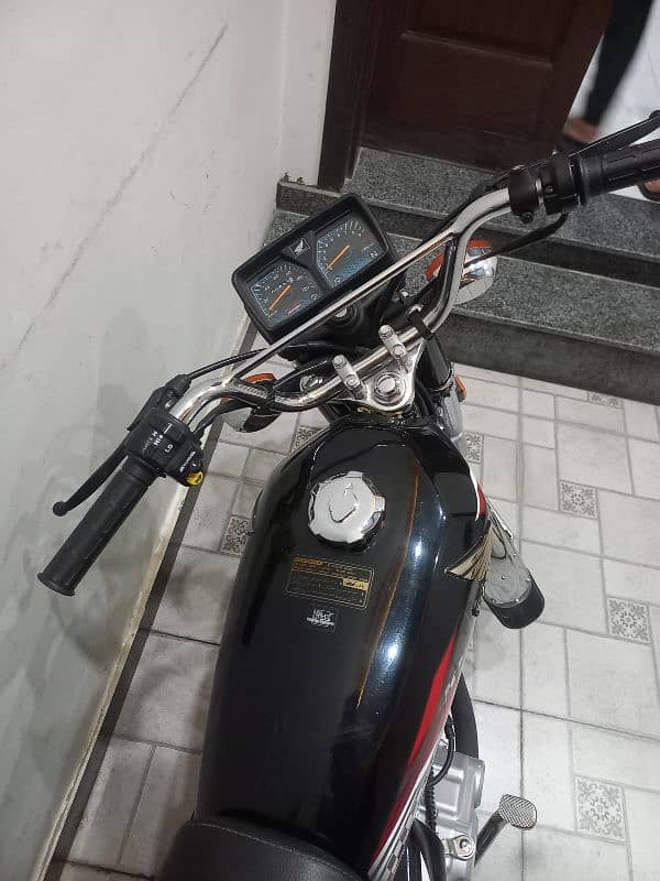 honda cg 125 2024             w. no 0349-9691686 1