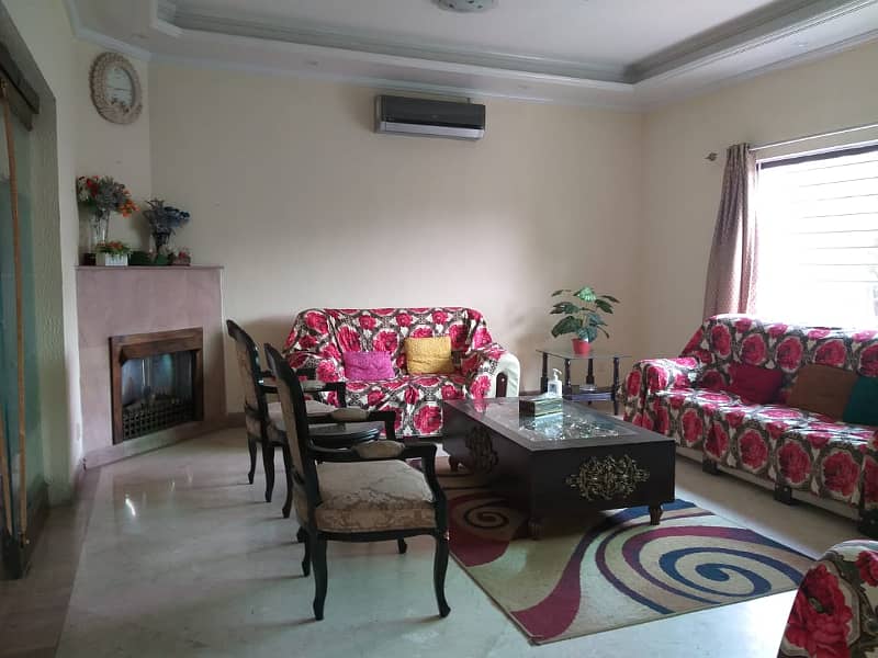 Fully Furnished 1 Bed Available For Rent in J Block DHA Phase 1 Lahore 3